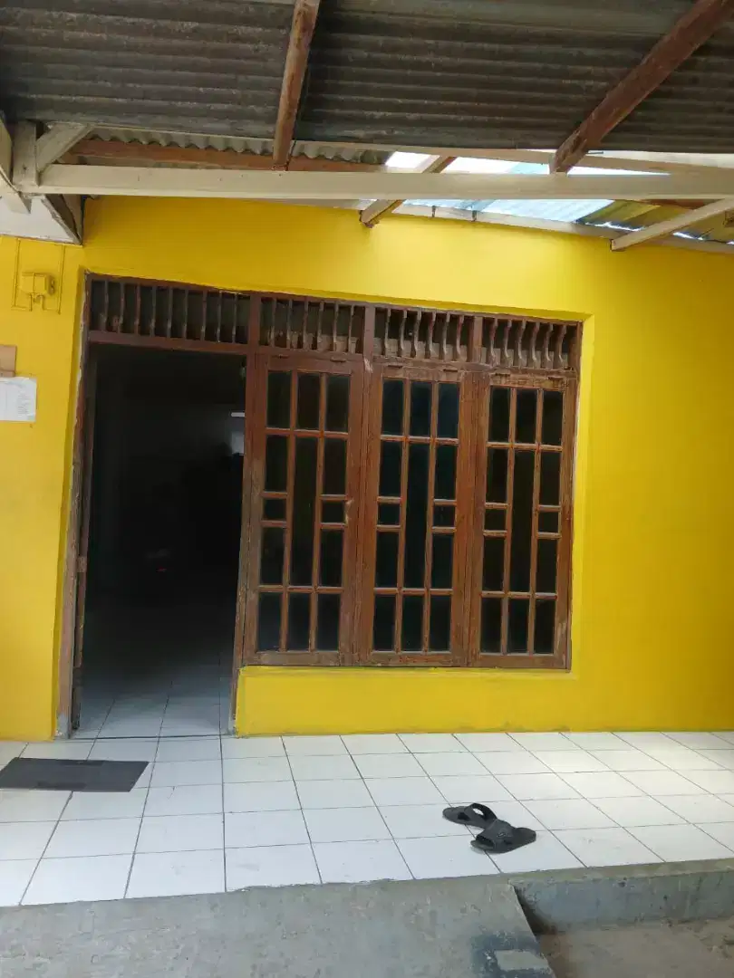 Di sewakan rumah per tahun..area tingkir tengah.. Dkt tol tingkir