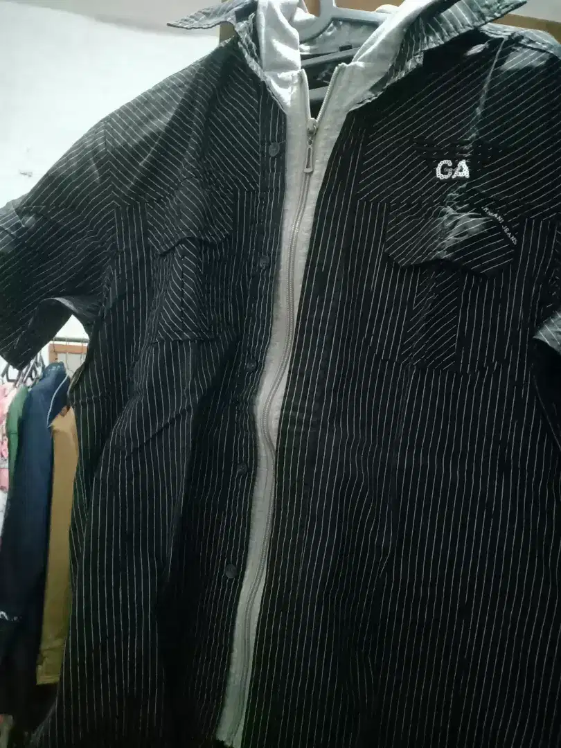 Kemeja hitam + plus kupluk Armani ukuran M-L
