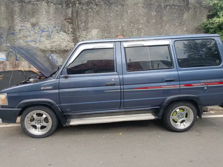 Toyota Kijang Grand Exrra Long