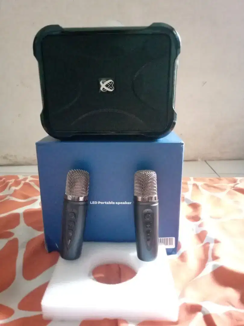 Speaker bluetooth karaoke