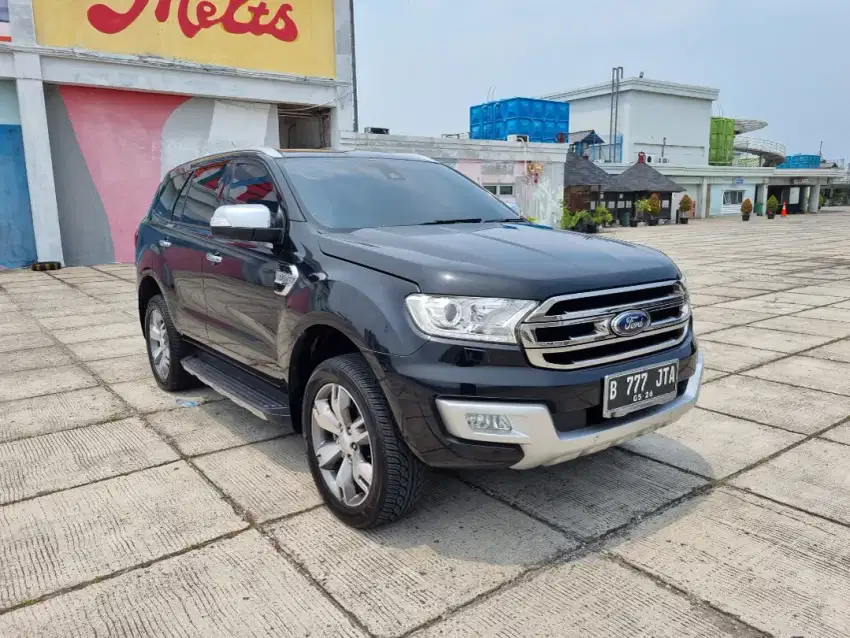 ( KM 36 Ribu ) Ford Everest 2.2D Titanium Solar AT 2015 Diesel