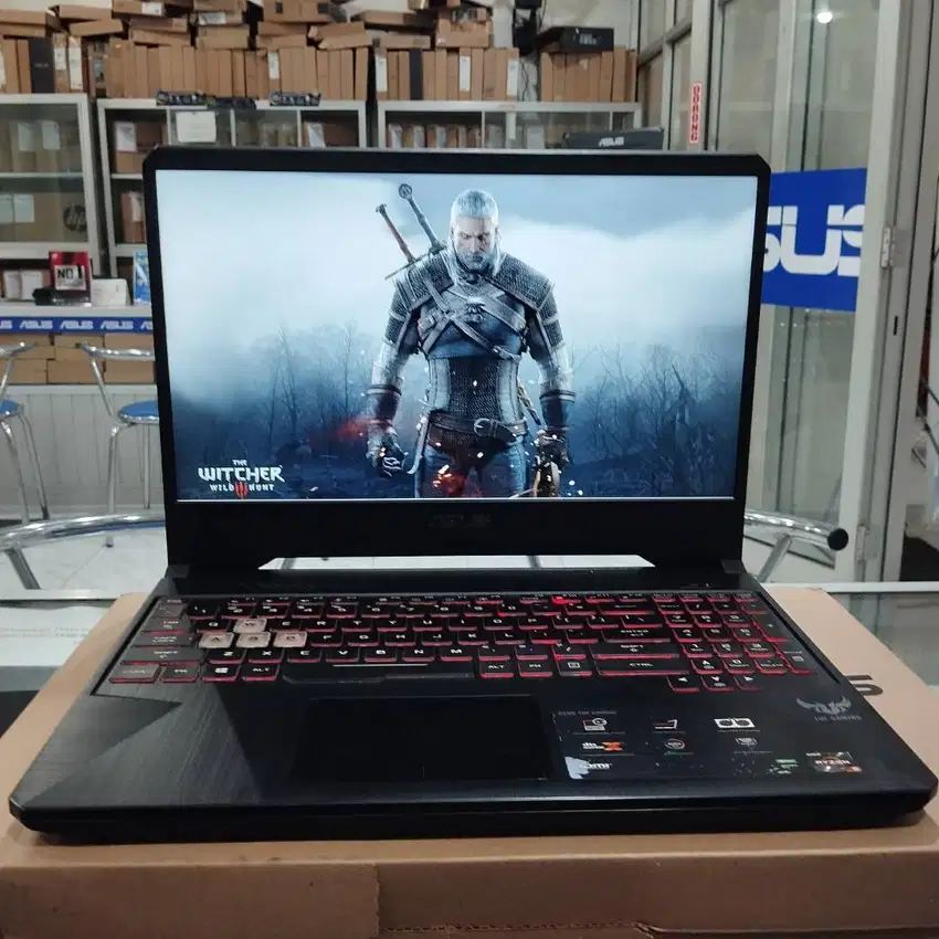 Laptop Gaming Asus TUF FX505DT Ryzen 5 RAM 16GB SSD 512GB GTX 1650 4GB