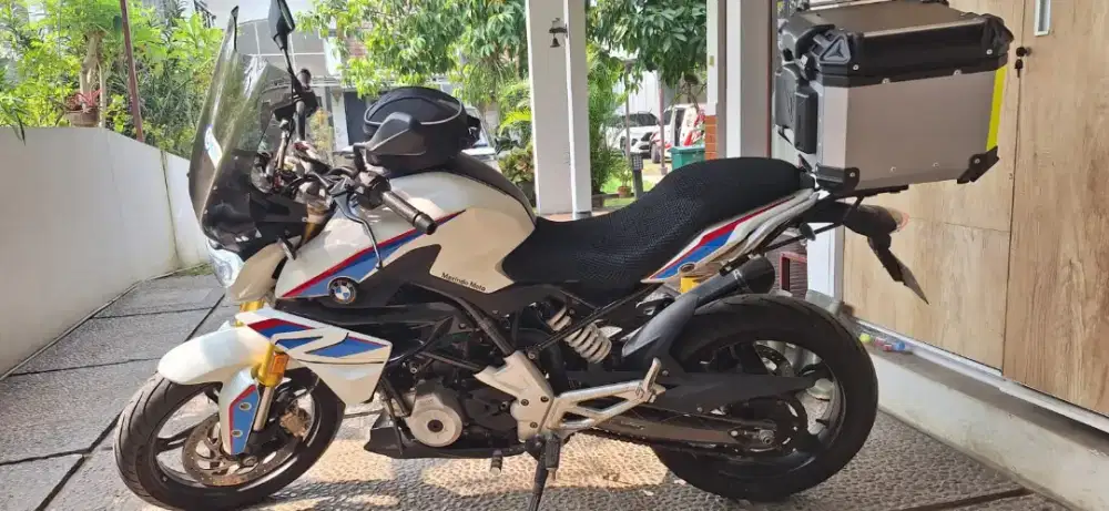 BMW G 310 R LOW KILOMETER