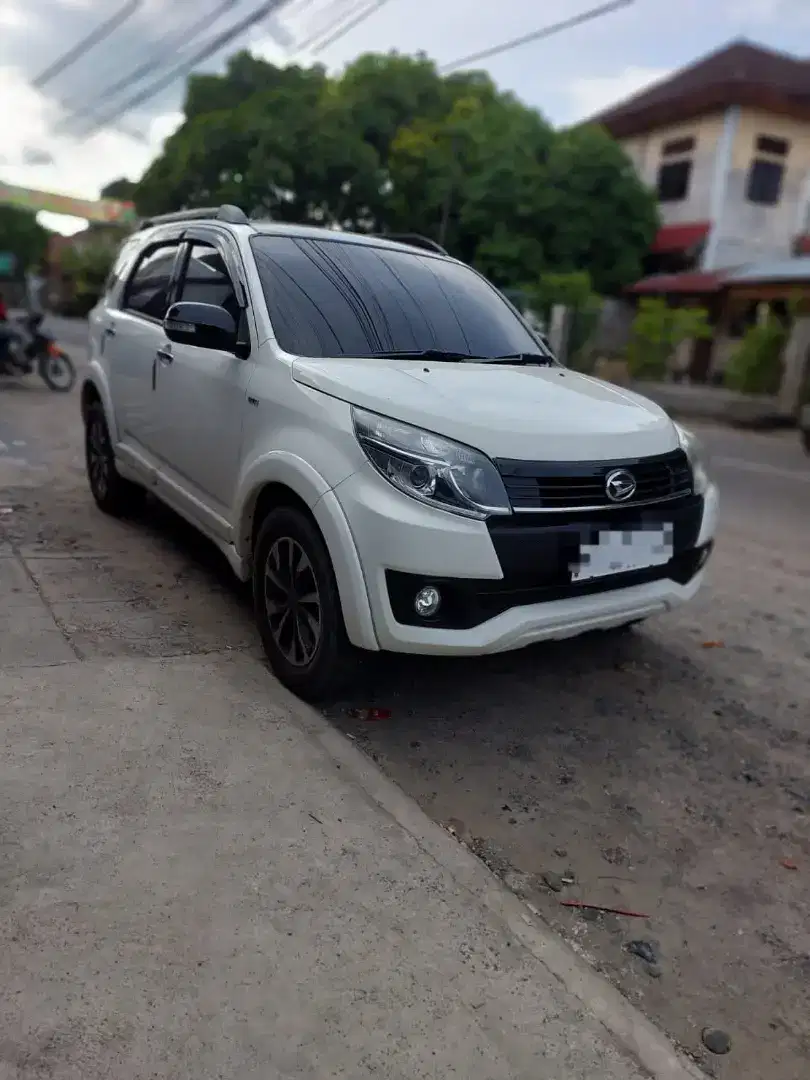 Daihatsu Terios R/AT tahun 2016