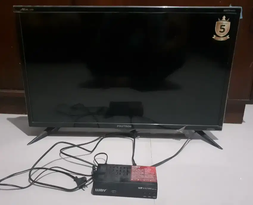 Dijual TV Merk Polytron 32 Inch Analog + Set Top Box