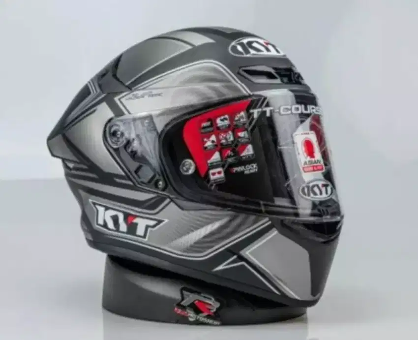 Helm kyt TT course size M