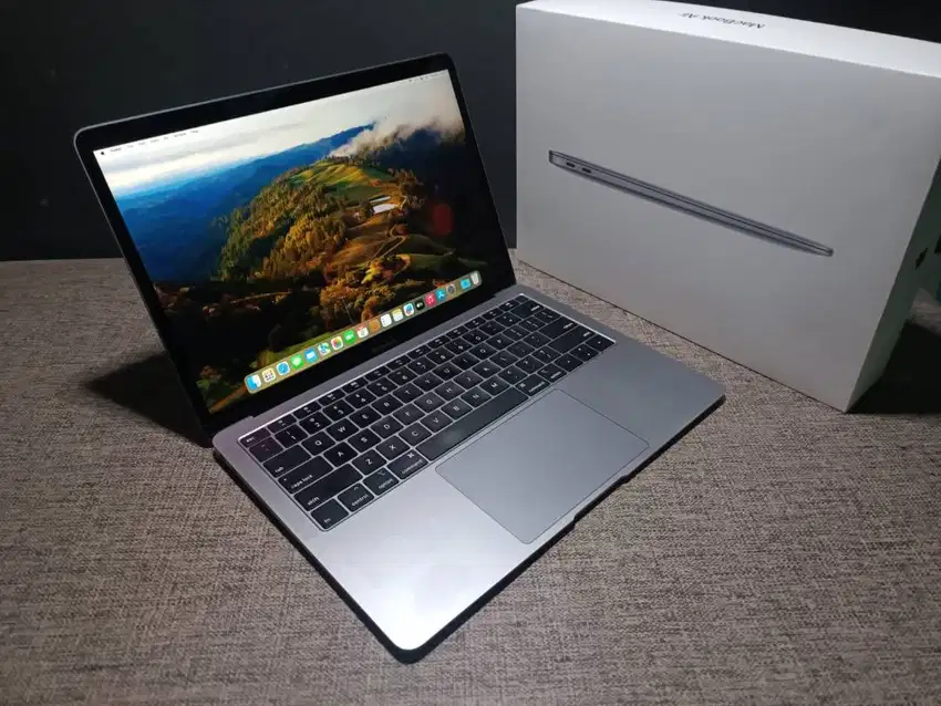 Macbook Air 2018 Retina 13 Core i5 RAM 8GB SSD 128GB