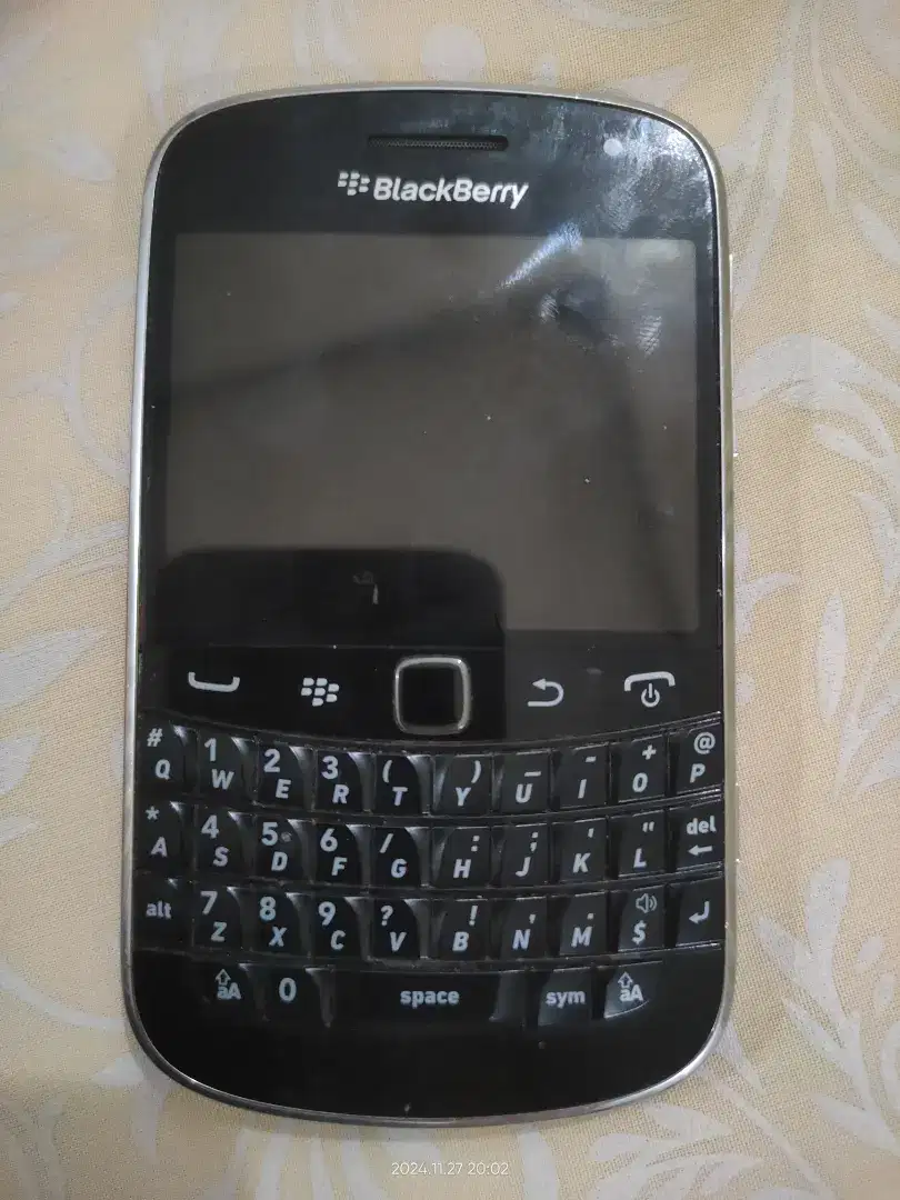 Blackberry Bold 9900 Mulus tanpa Batere