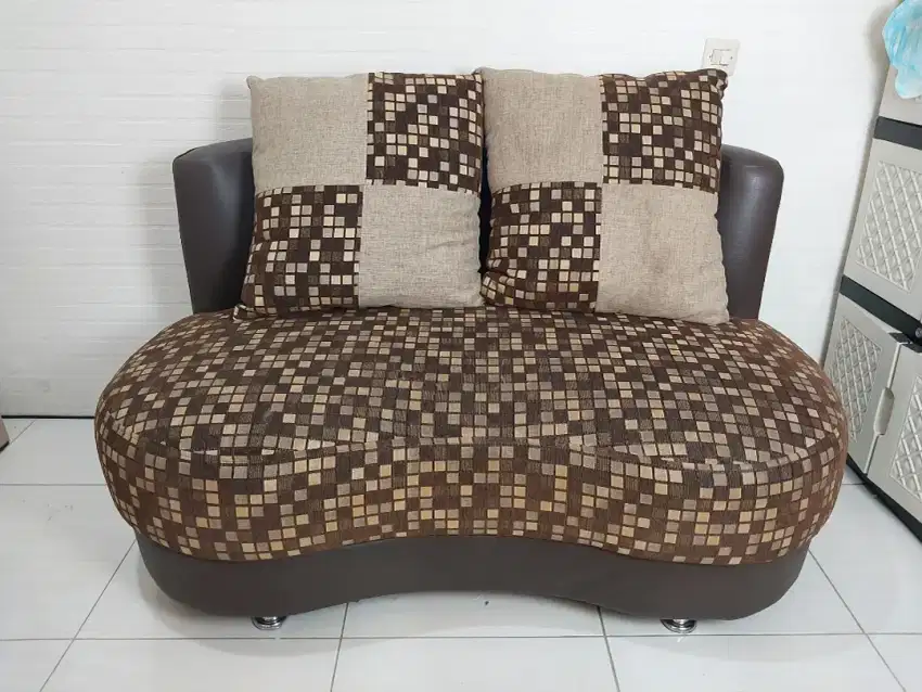 Sofa brown oval