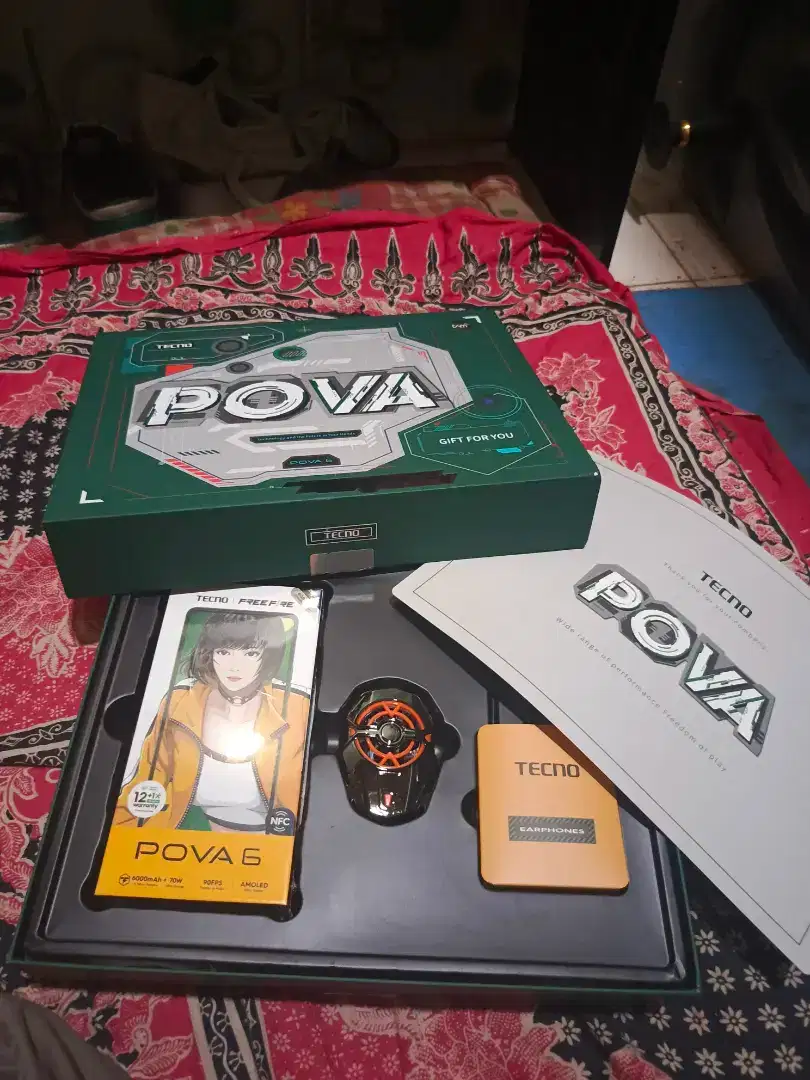 Tecno Pova 6 gaming set