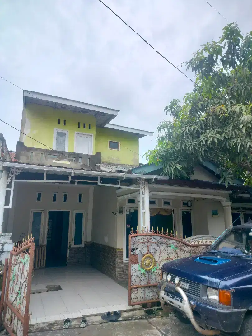 Disewakan / Dijual Rumah 2 lantai di KM 7 Sukabangun II Soak Simpur