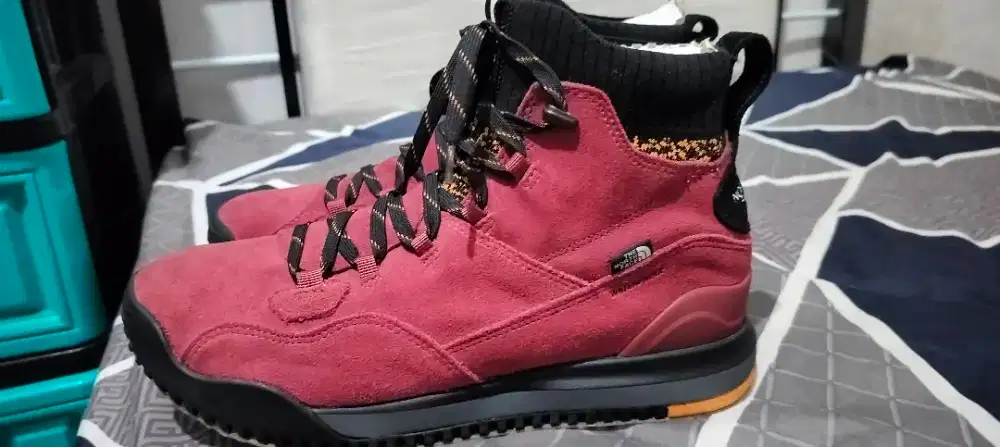 Turun harga Sepatu tnf size 43orgininal Berkeley 3spotwp cordovan