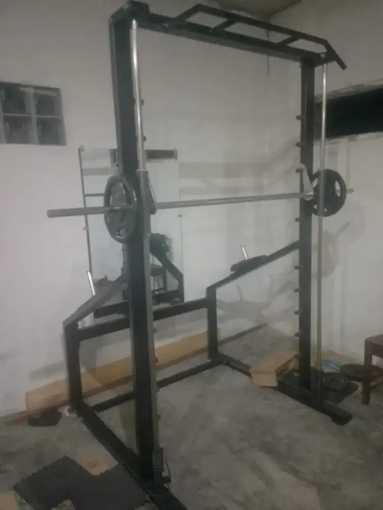 Smith machine + bench