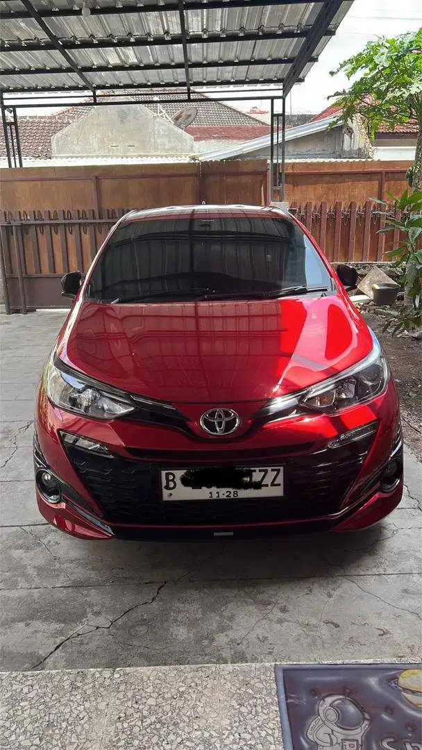 Yaris 2018 s trd sportivo low km super istimewa