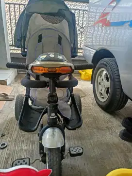 Sepeda stroller anak merk pasific