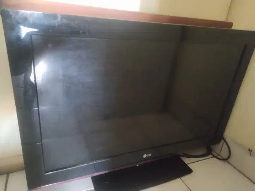 Jual televisi LCD LG