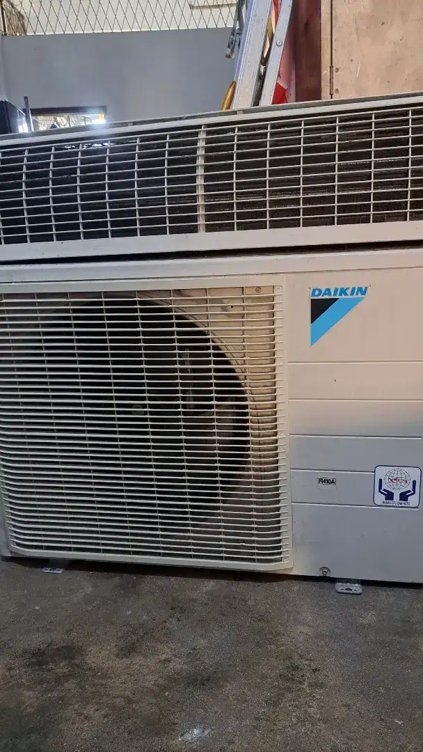 Out door AC Daikin 2pk