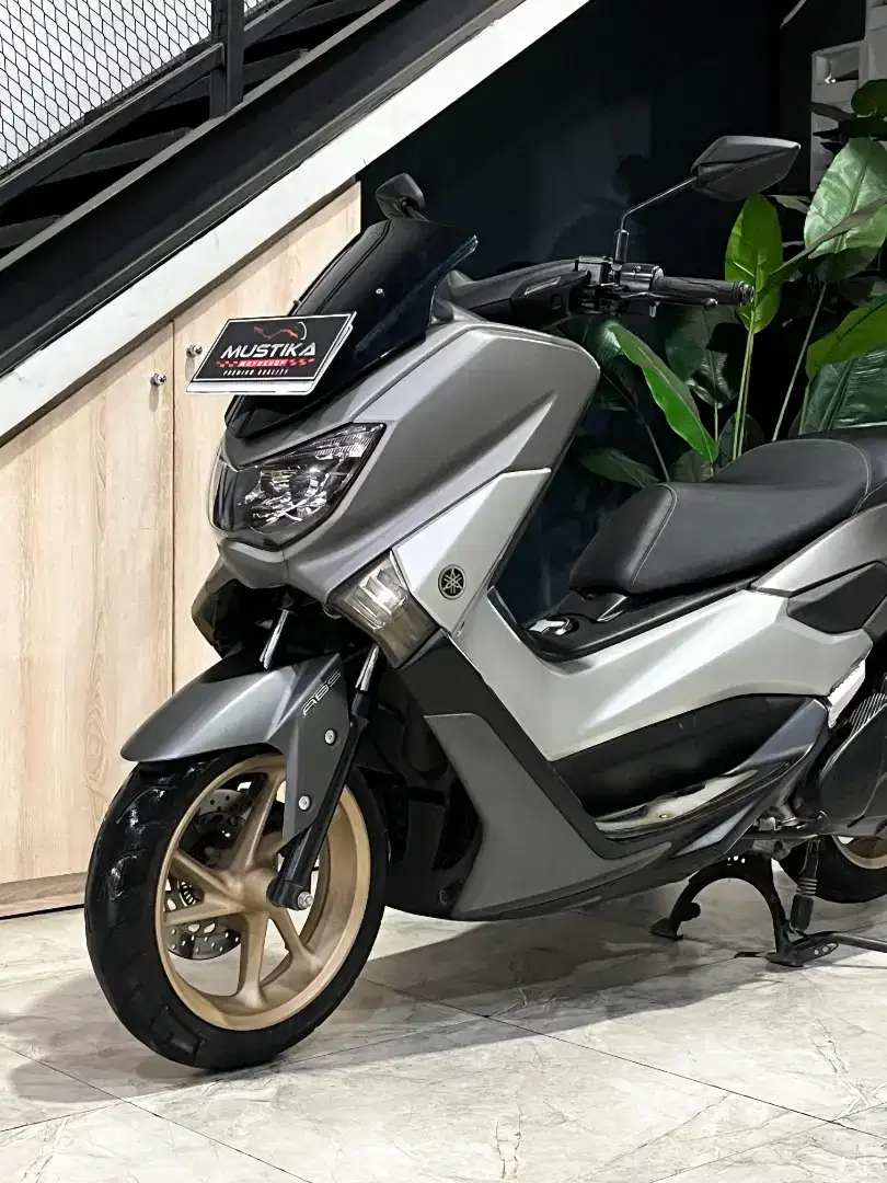 Nmax 155VVA ABS 2019 Matte Grey.Odo 36rb km.Nopol L Surabaya(Gilbert)