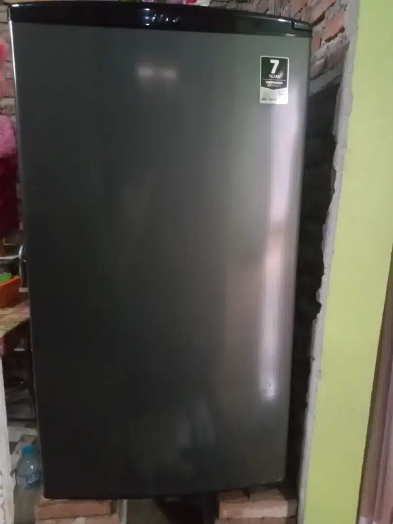 Jual kulkas freezer merk Aqua