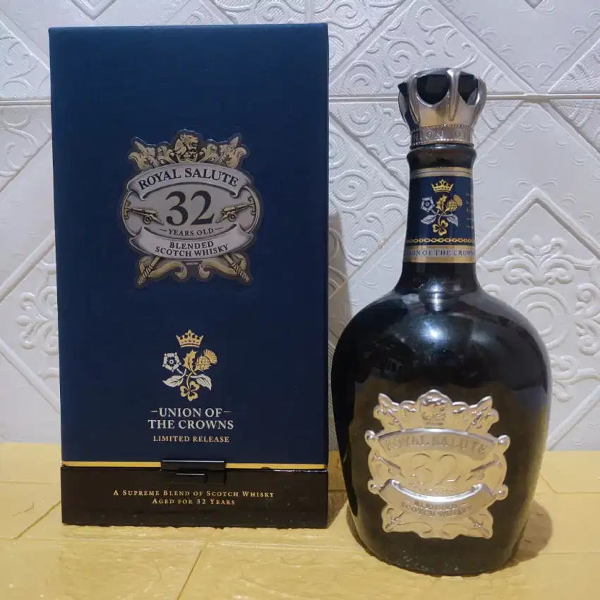 koleksi botol kosong bekas_ CR salute 32