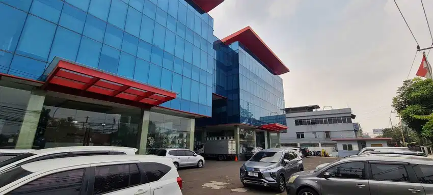 Dijual Gedung Kantor dan Gudang di Cipondoh Furnished Siap Pakai