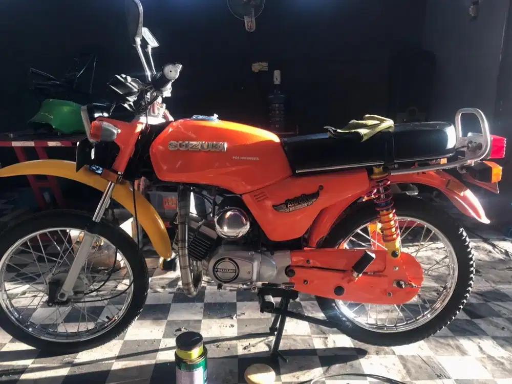Motor 2Tak Suzuki A100 Asli Kantor Pos Indonesia