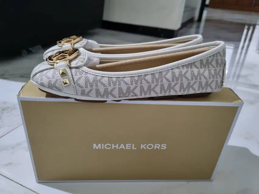 JUAL MURAH SEPATU MICHAEL KORS ORI BARU