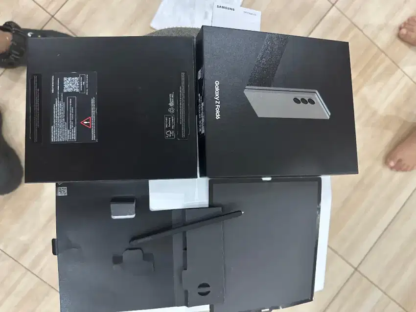Tolong. dicari samsung fold 6 7 ultra s25 plus s24