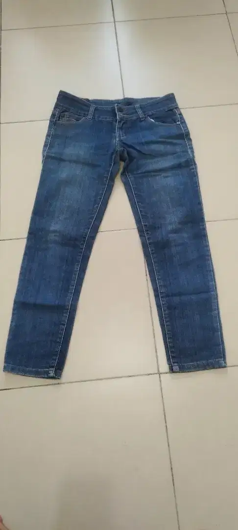 Celana Jeans wanita sz 28 (B4)