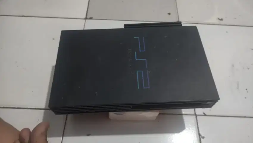 Di jual PS 2   harga nego