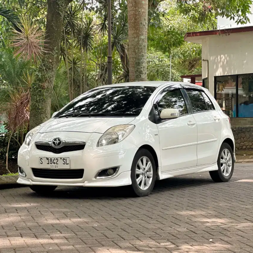 Yaris S Limited AT 2010 Odo 80rbuan (DP25JT)