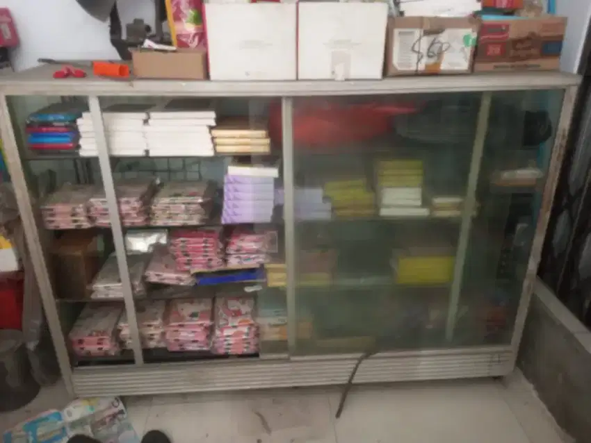 Jual Etalase 4 tingkat untuk sembako / pakaian / kosmetik