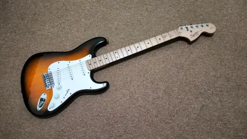 Gitar squier Strat affinity