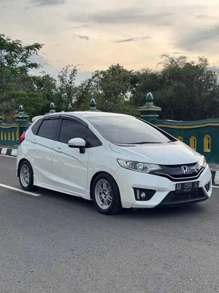 DP 5JT JAZZ RS GK5 2015 MATIC