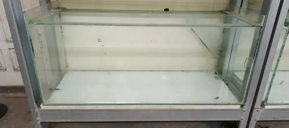 Aquarium minus perbaikan