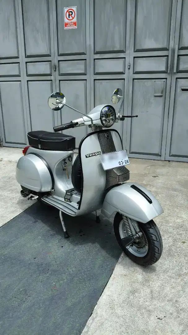 Vespa P 150 S Tahun 1984