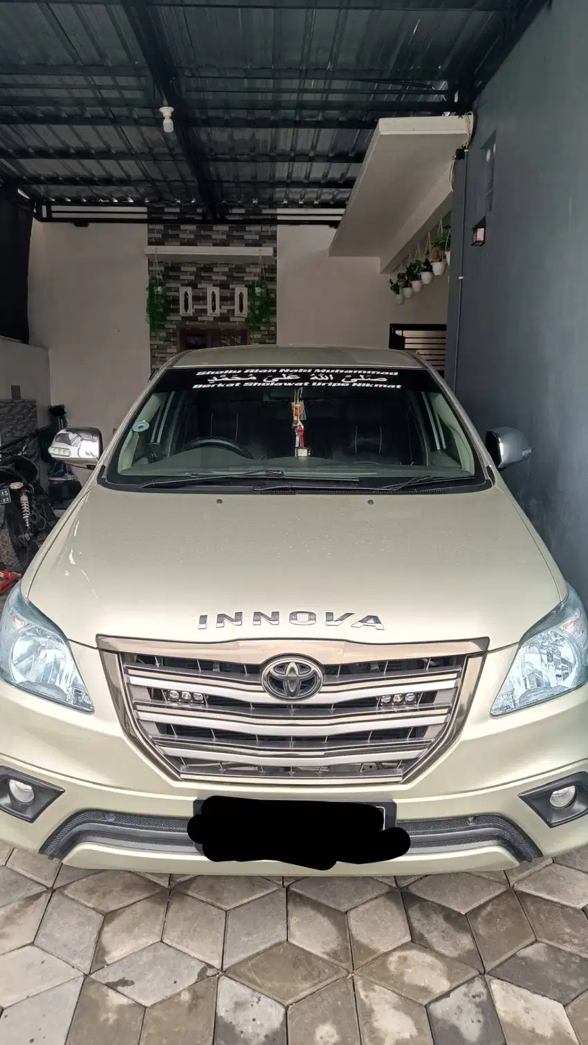 Toyota innova G 2.0