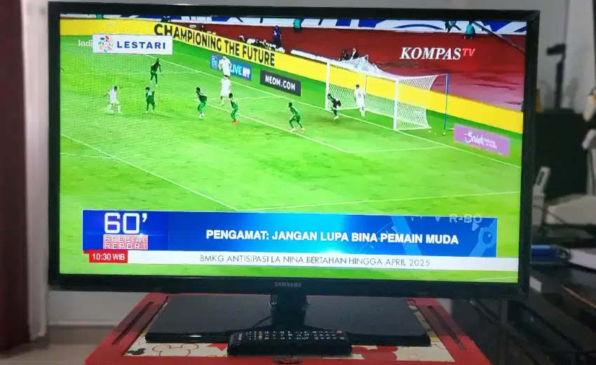 TV LED SAMSUNG 32 masih mulus dan bagus