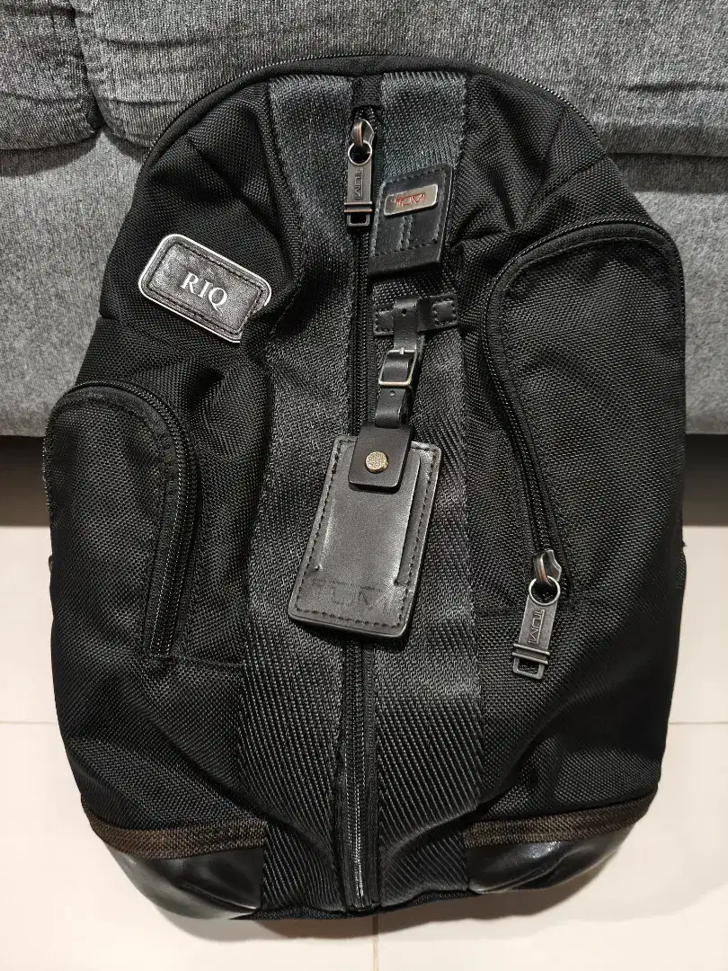 Tumi Sling Bag pria