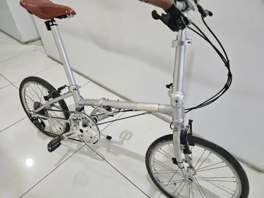 Sepeda Dahon Boarddwalk D7 10 speed