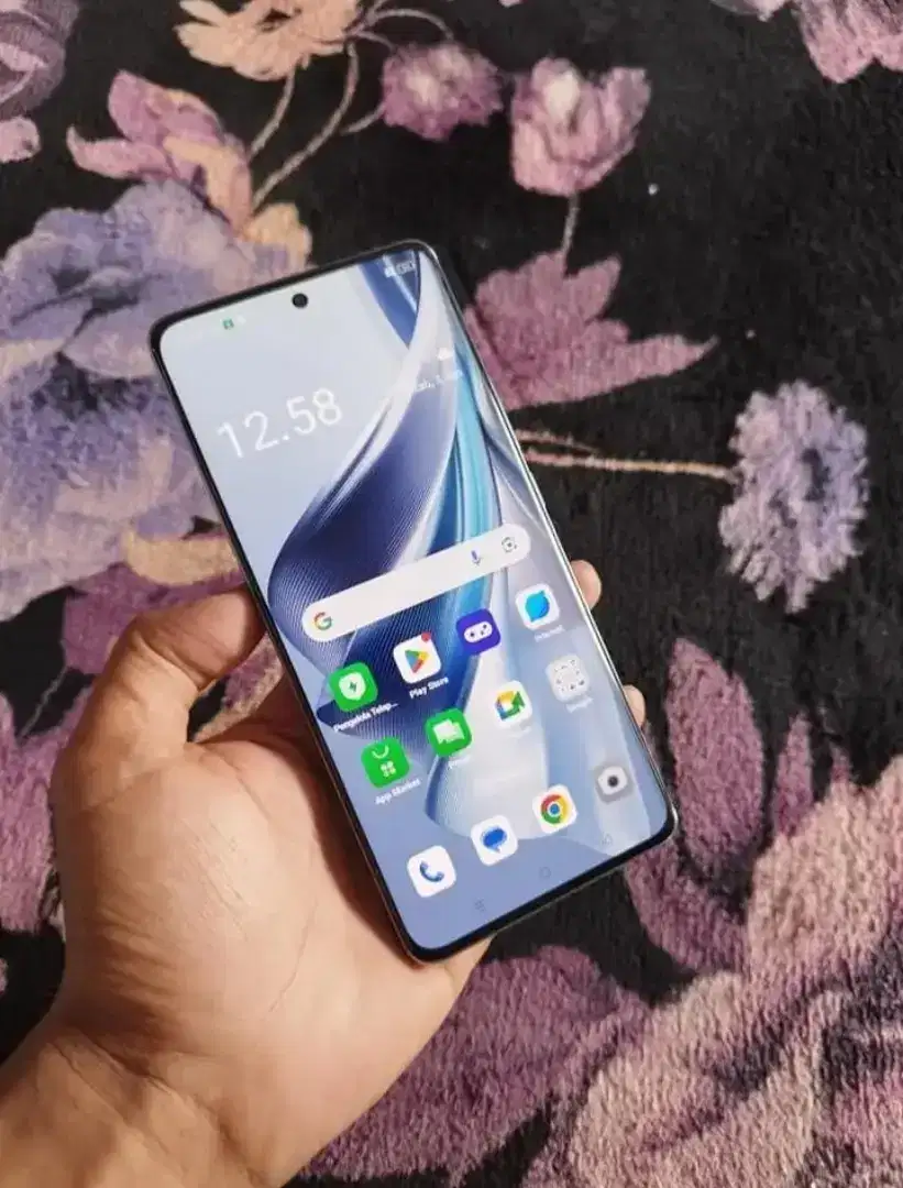 Oppo reno 10 5G hp dan cas