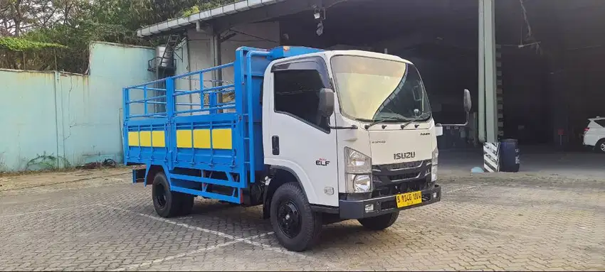 Isuzu Elf NMR81U 150PS 6R E4 + Bak Besi 3 Way - 2022 - seperti baru