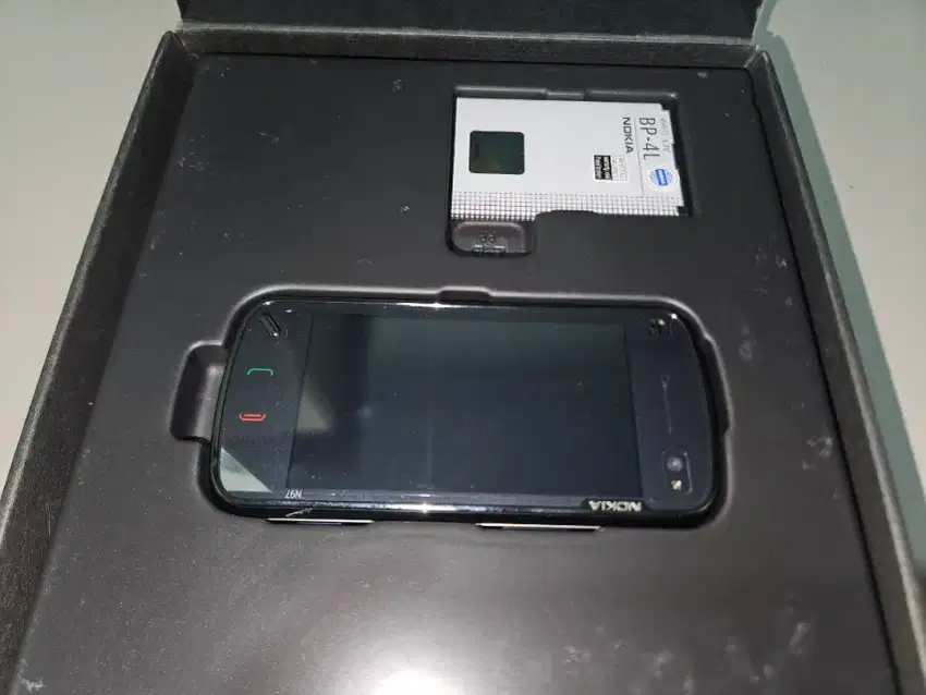 NOKIA N97 FULLSET LIKE NEW KOLEKTOR ITEM