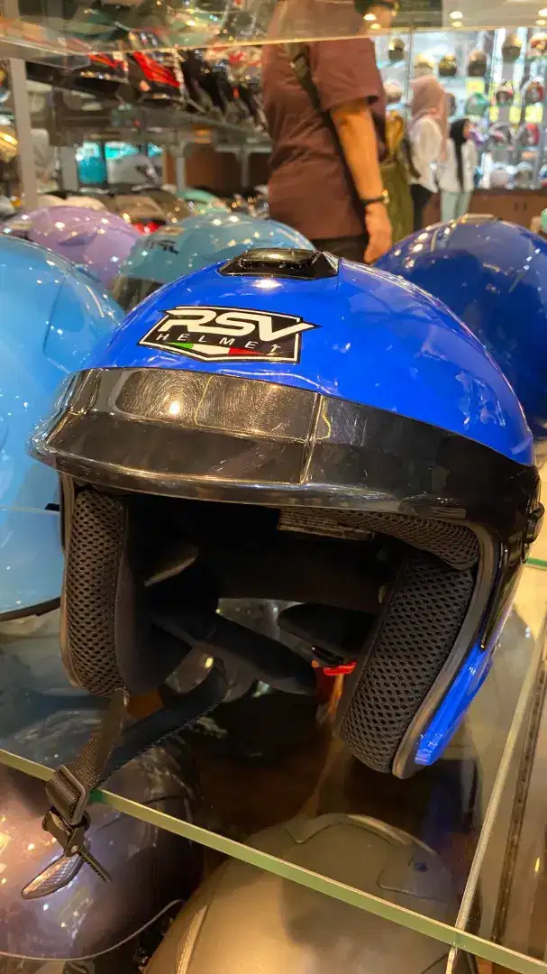 Helm RSV Biru ECE R.22