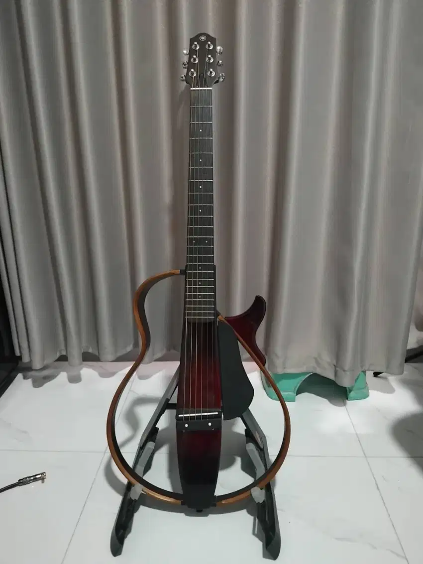 Gitar Yamaha SLG200S Steel String Silent Guitar Bekas Like New