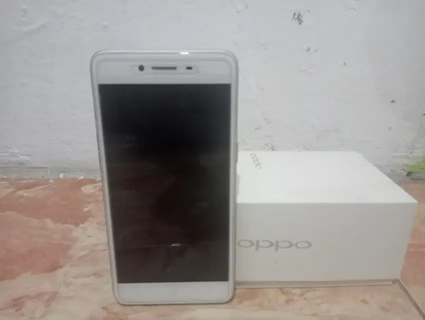 Di jual Oppo A37