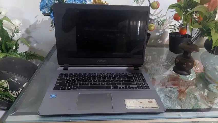 LAPTOP ASUS VIVOBOOK