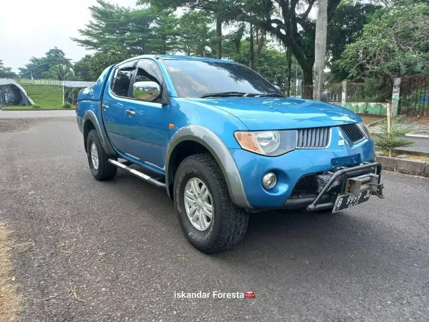 Strada Triton Gls D.Cabin 4x4 Mt'07 Tgn1 pribadi orisinil antik