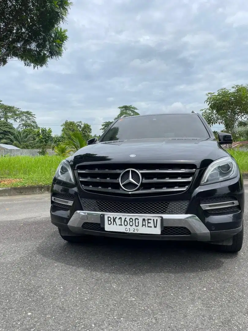 2013 Mercedes Benz ML350  4MATIC SUV TERMURAH FIRST HAND!