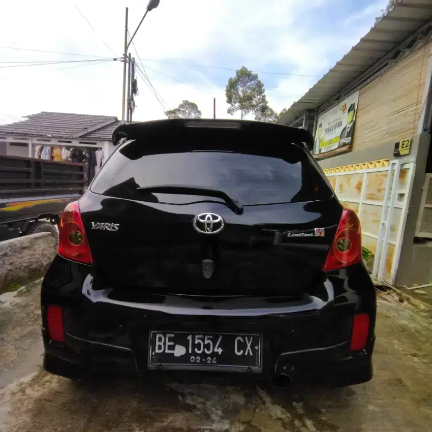 Yaris S Limited 2012 Matic